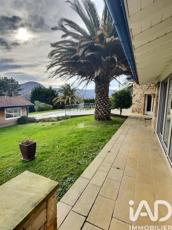 Maison de maîtres - 470 m² - 14 pièces