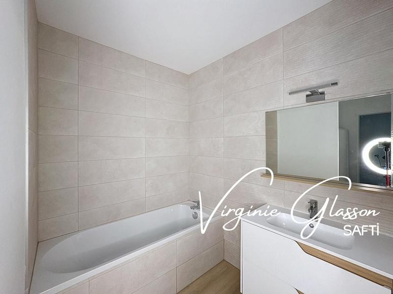 Appartement - 64 m² - 3 pièces