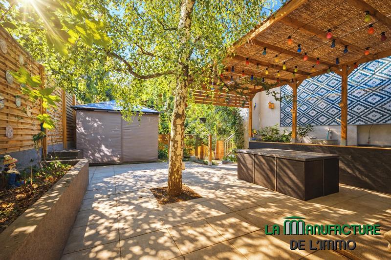 Duplex - 151 m² - 6 pièces