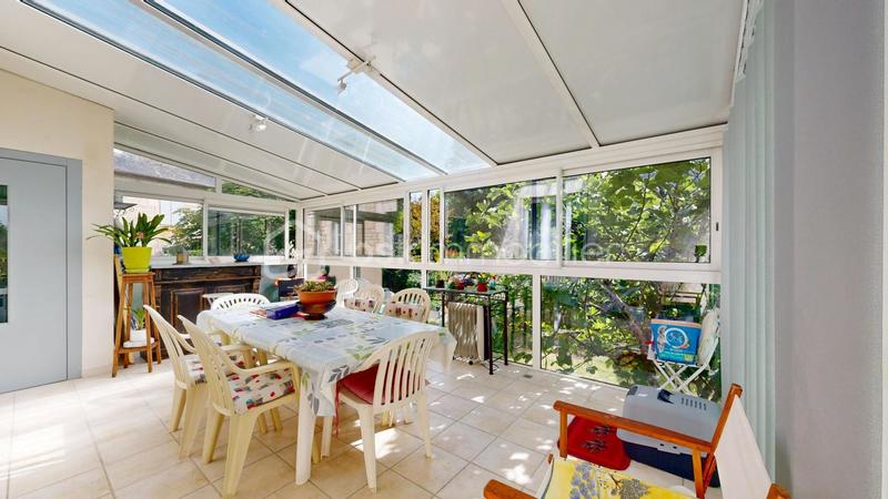 Maison - 241 m² - 8 pièces