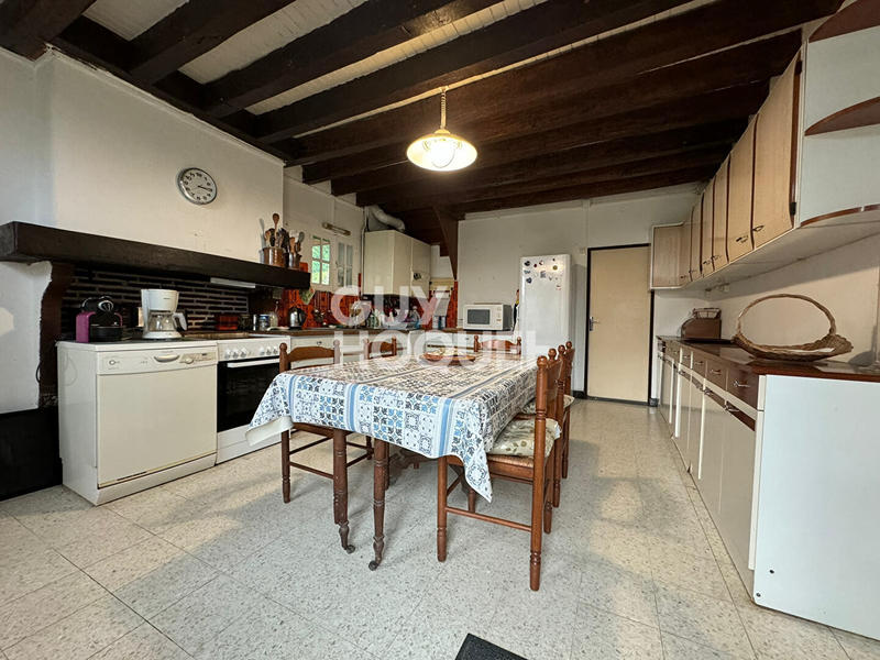 Maison - 208 m² - 8 pièces