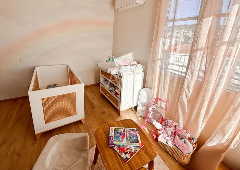 Appartement - 81 m² - 3 pièces