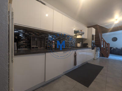 Maison - 99 m² - 5 pièces