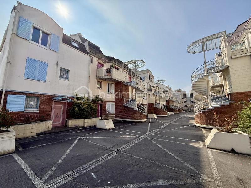 Appartement - 83 m² - 4 pièces