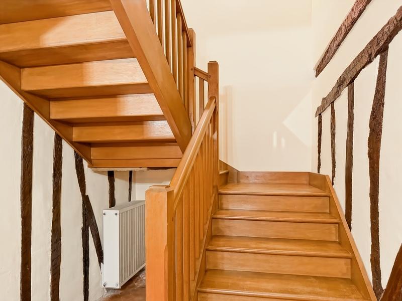 Maison en pierre - 302 m² - 8 pièces