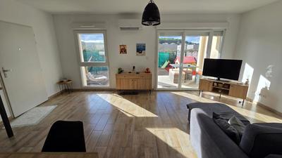 Villa - 90 m² - 4 pièces