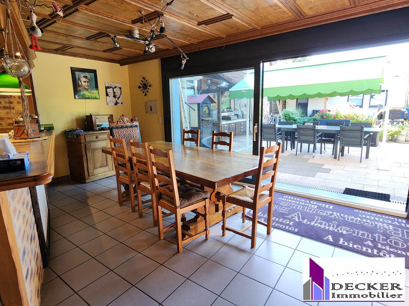 Maison - 207 m² - 8 pièces