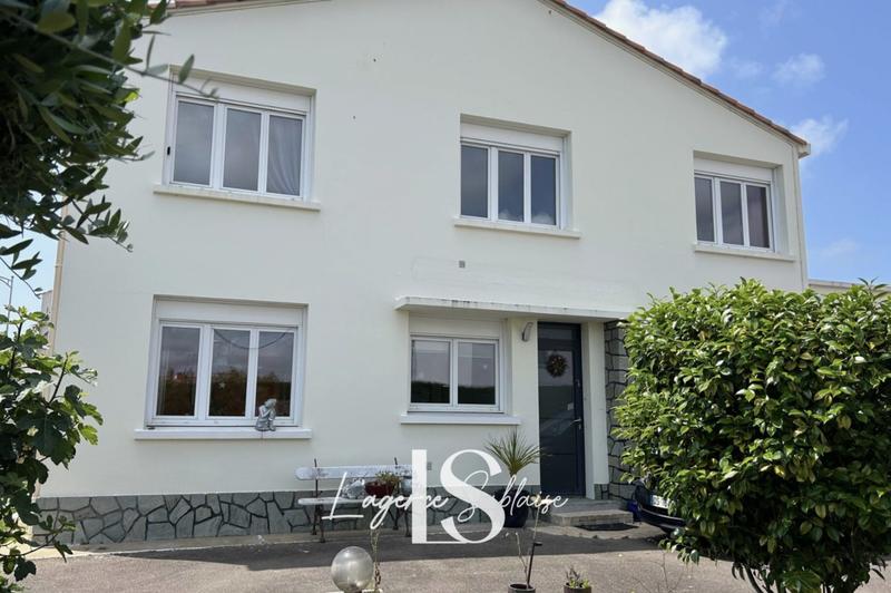 Maison - 187 m² - 6 pièces