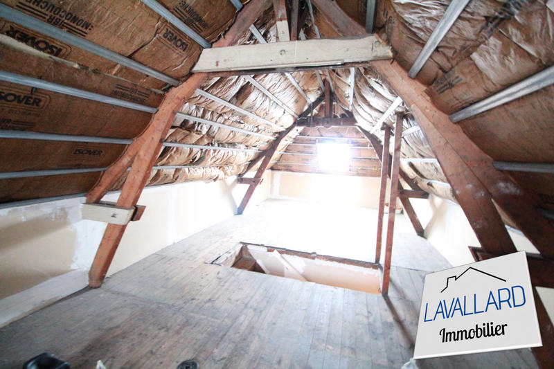 Maison - 162 m² - 9 pièces