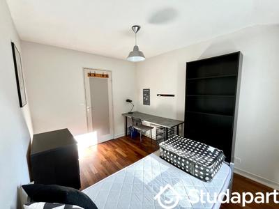 Chambre - 11 m² - 1 pièce