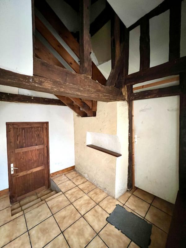 Immeuble - 145 m² - 9 pièces