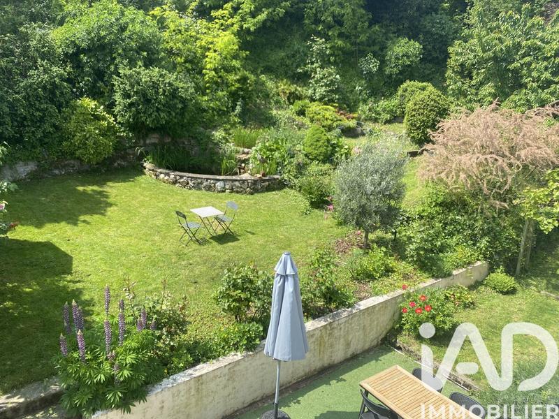 Maison de maîtres - 257 m² - 11 pièces