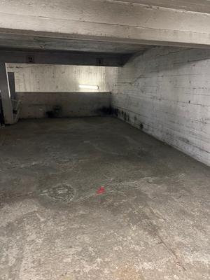 Parking - 4 m²