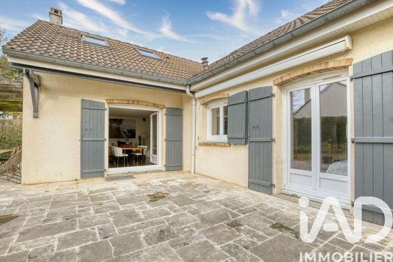 Maison - 190 m² - 8 pièces