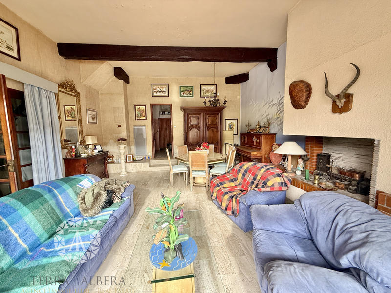 Maison de village - 240 m² - 7 pièces