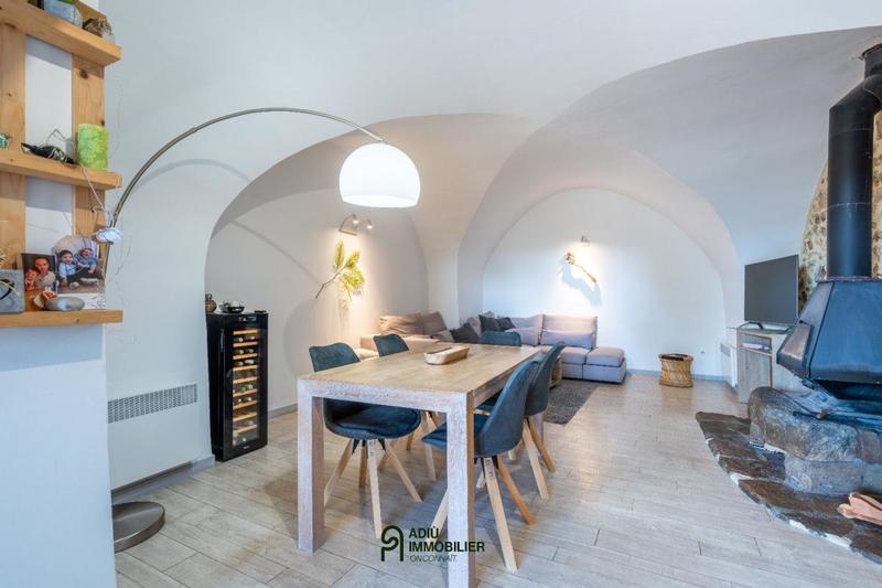 Maison de ville - 200 m² - 7 pièces