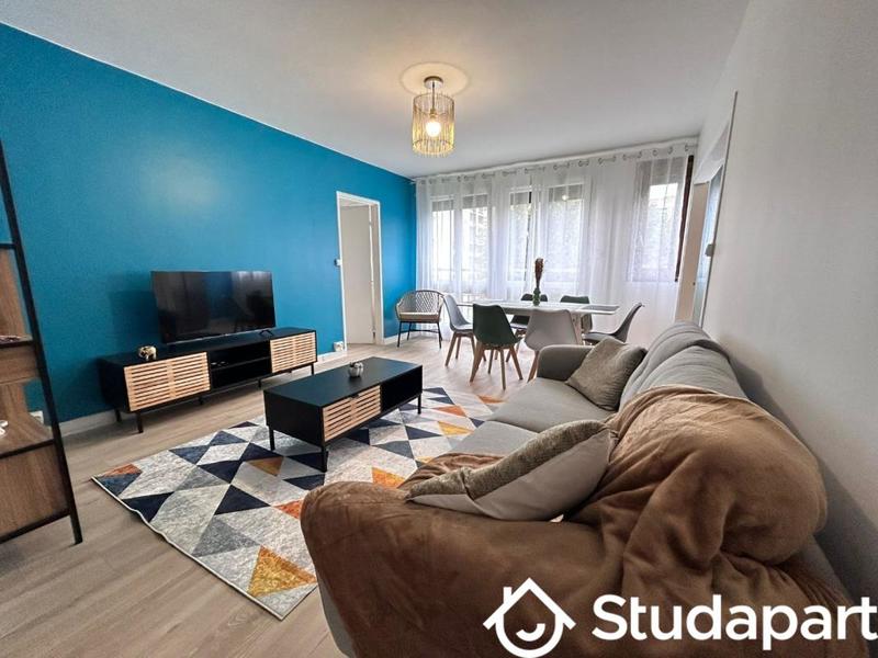 Chambre - 57 m² - 1 pièce