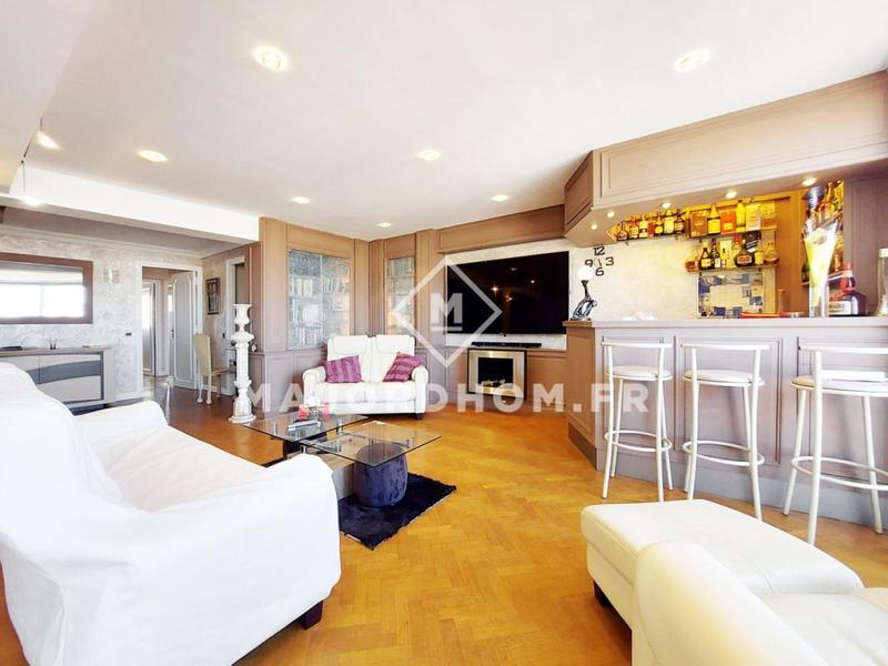 Appartement - 152 m² - 6 pièces