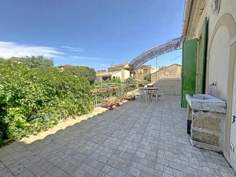 Maison - 250 m² - 8 pièces