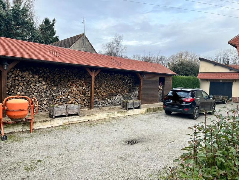 Maison - 121 m² - 7 pièces