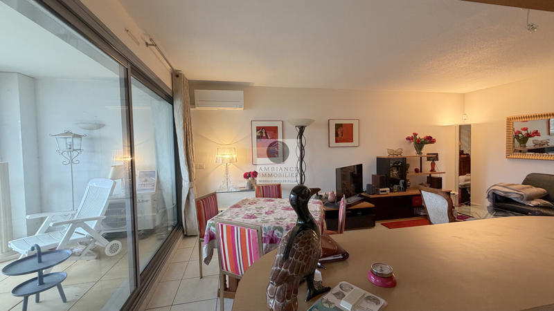 Appartement - 75 m² - 3 pièces