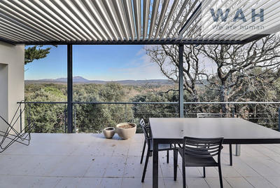 Maison - 265 m² - 6 pièces