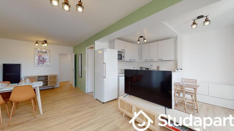 Chambre - 11 m² - 1 pièce