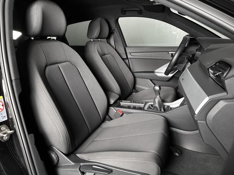 Audi Q3 Sportback 35 Tfsi 150ch Ja18p Virtual Cockpit Carplay Gps Regul Full Led Lane + Side Assist