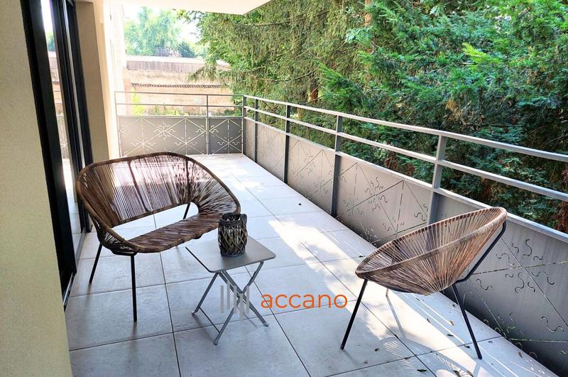 Appartement - 100 m² - 5 pièces