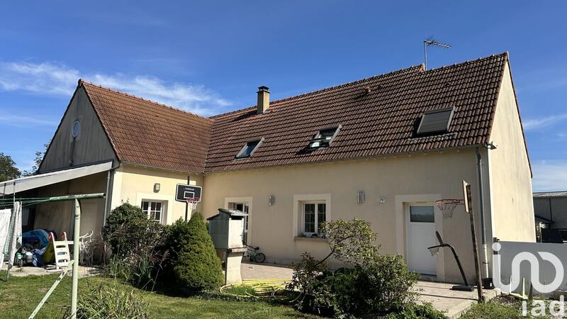 Maison - 142 m² - 6 pièces