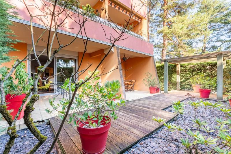 Appartement - 90 m² - 4 pièces