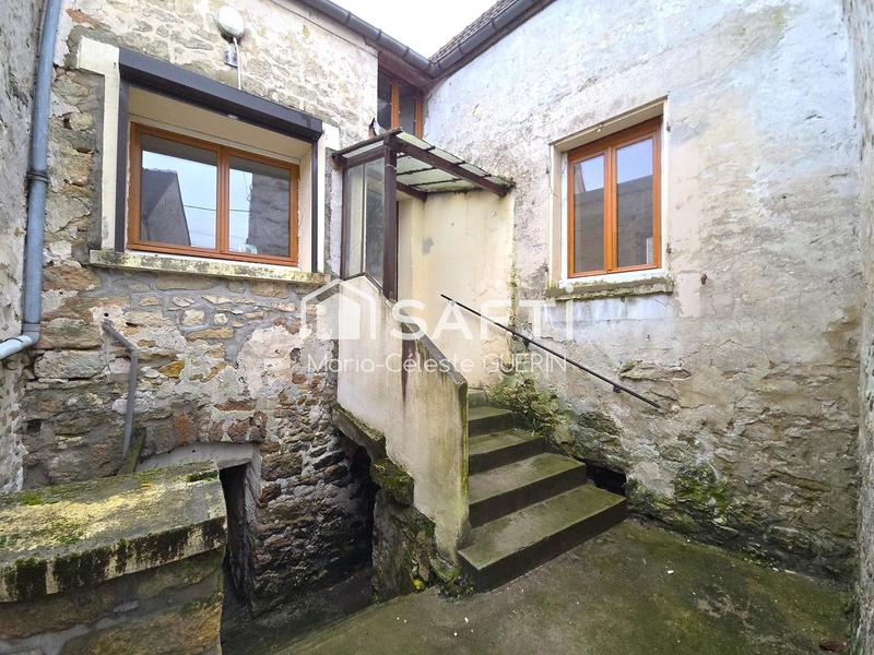 Maison - 90 m² - 4 pièces