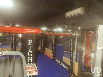 Local commercial - 644 m²