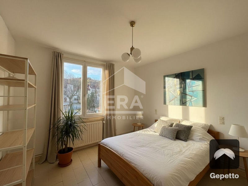 Maison - 96 m² - 4 pièces