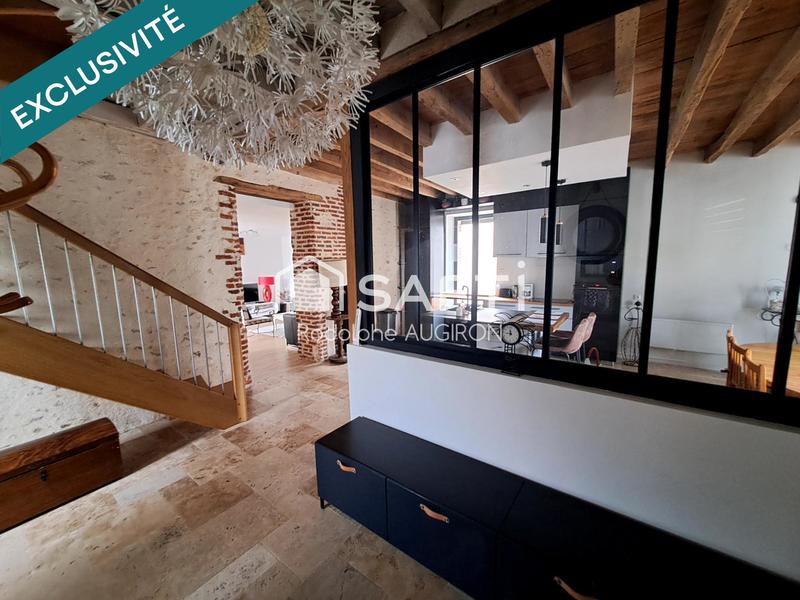 Maison - 210 m² - 7 pièces