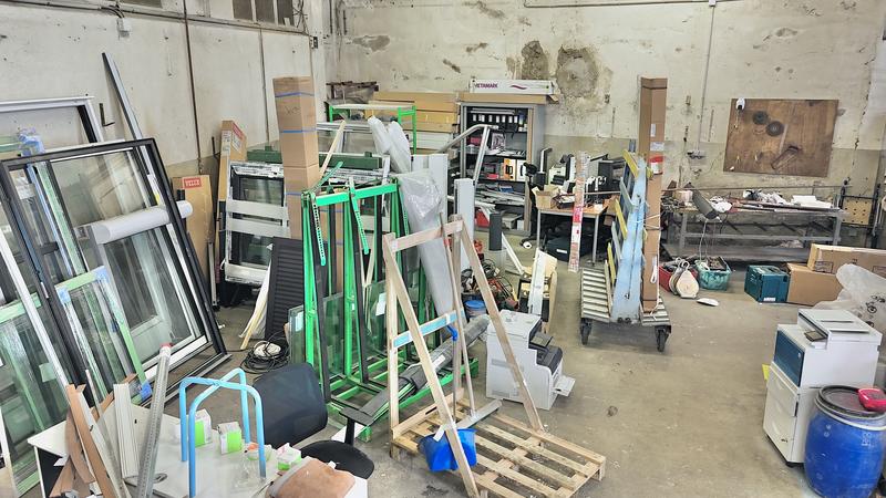 Local commercial - 300 m² - 1 pièce