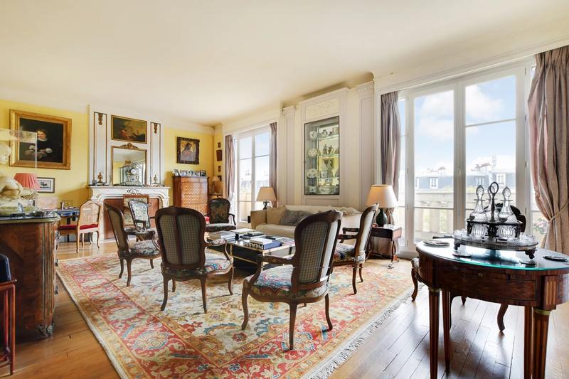 Appartement - 250 m² - 8 pièces