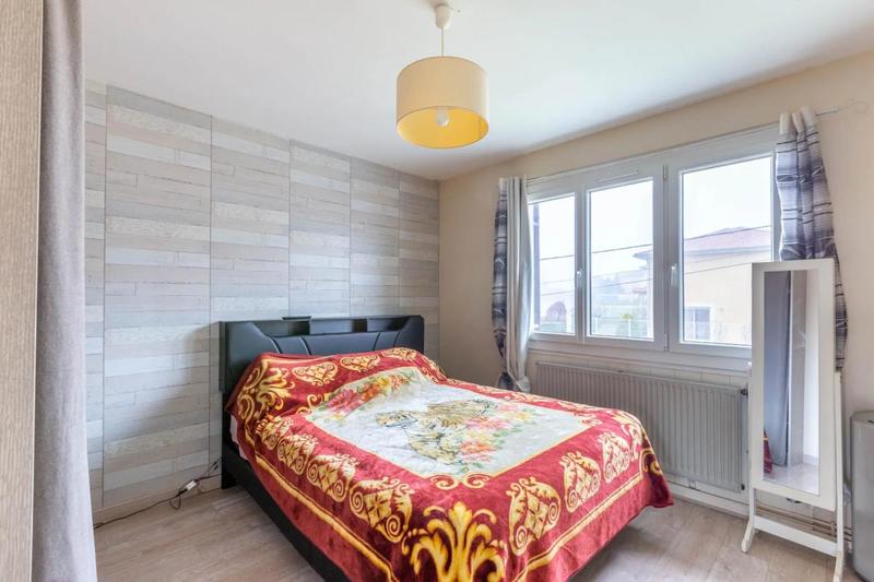 Maison - 92 m² - 4 pièces