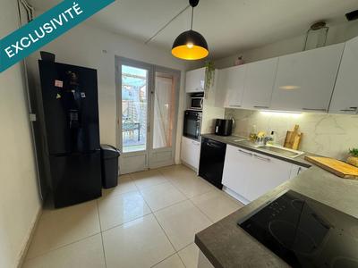 Maison de ville - 102 m² - 5 pièces