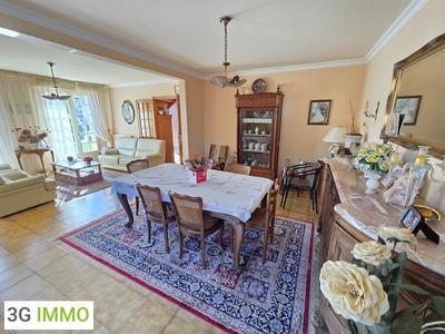 Maison - 127 m² - 5 pièces