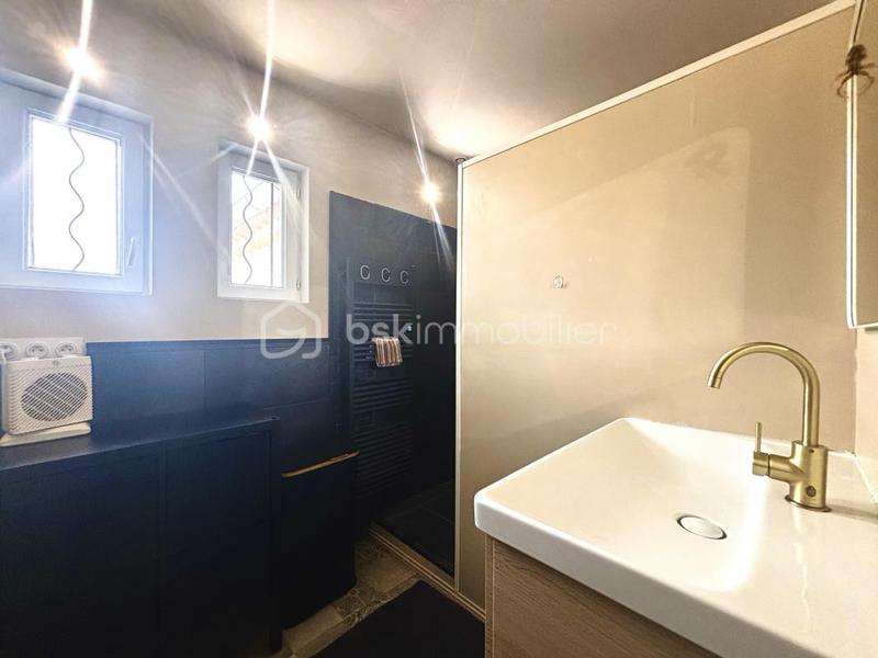 Maison traditionnelle - 88 m² - 4 pièces