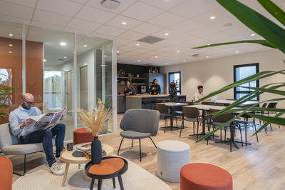 Bureau - 380 m² - 20 pièces