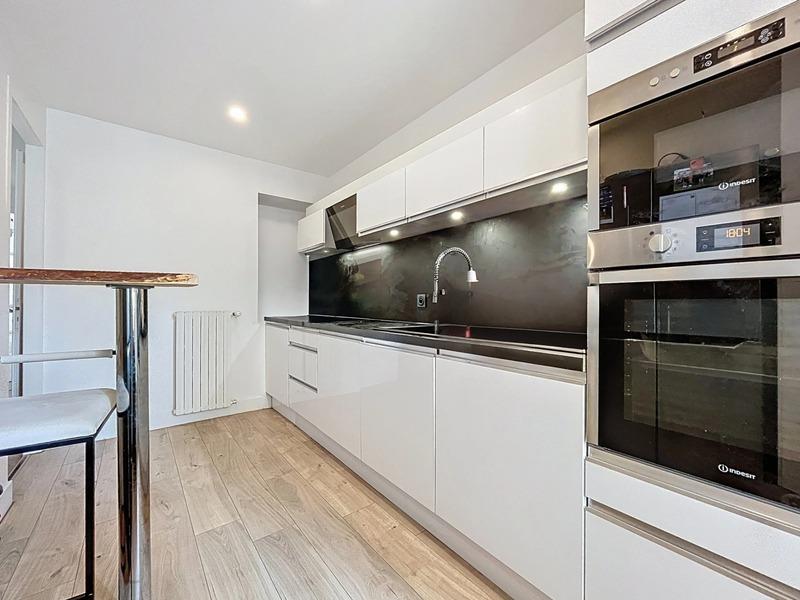 Appartement - 97 m² - 4 pièces