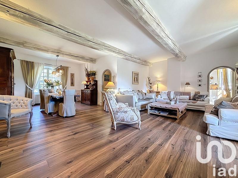 Maison - 350 m² - 12 pièces