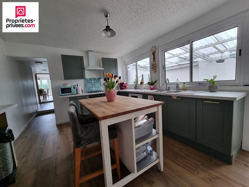 Maison - 177 m² - 6 pièces