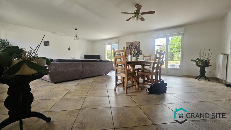 Maison - 166 m² - 6 pièces