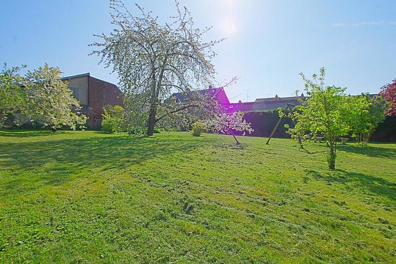 Maison bourgeoise - 278 m² - 7 pièces