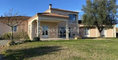 Villa - 184 m² - 8 pièces