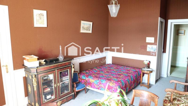 Appartement - 218 m² - 7 pièces