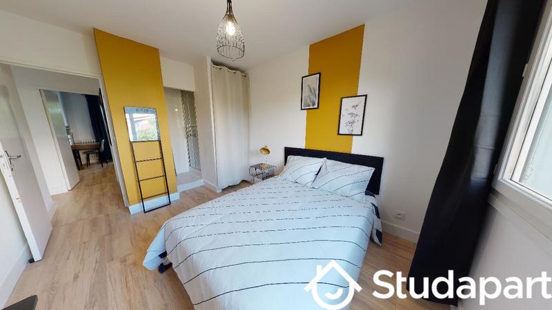 Chambre - 13 m² - 1 pièce